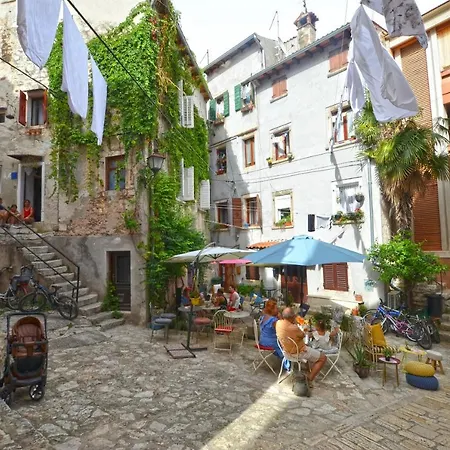 Casale Piazzetta Apartment Rovinj